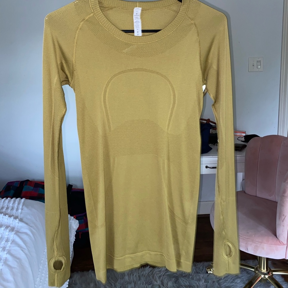Lulu lemon Swiftly tech longsleeve